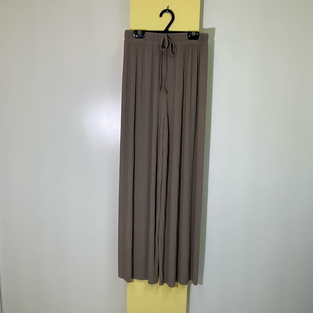 Micro Pleated Wide-Leg Pants in Taupe